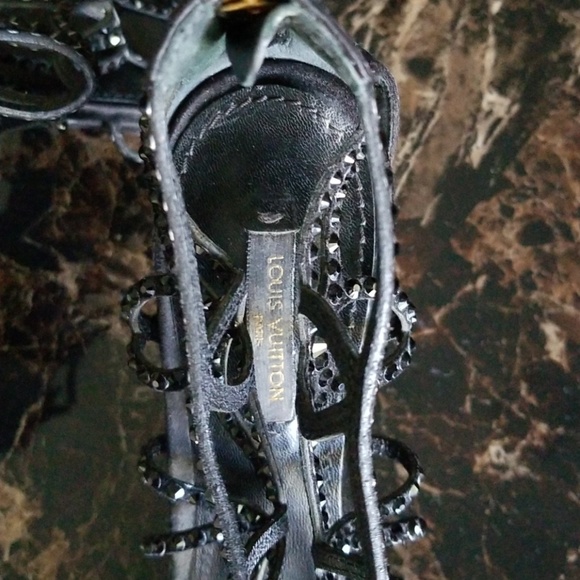 Authentic Louis Vuitton high heels - Picture 3 of 3